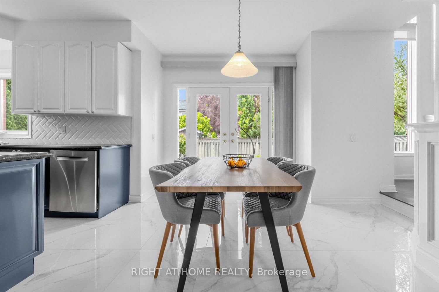 4145 Bonavista Crescent thumbnail 14