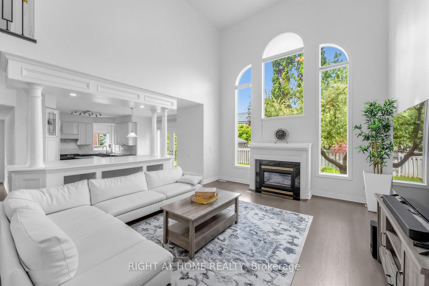 4145 Bonavista Crescent thumbnail 15