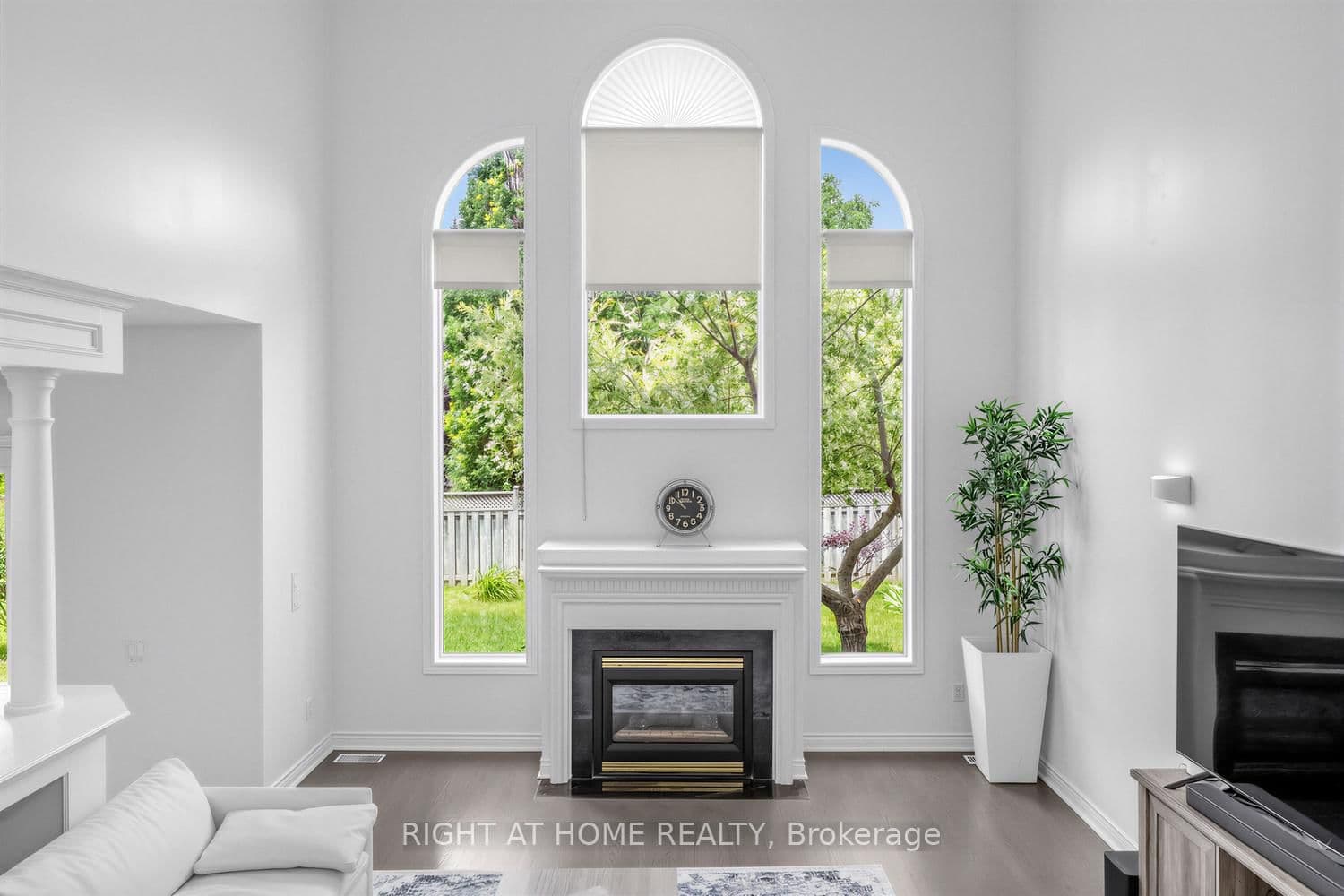 4145 Bonavista Crescent thumbnail 18
