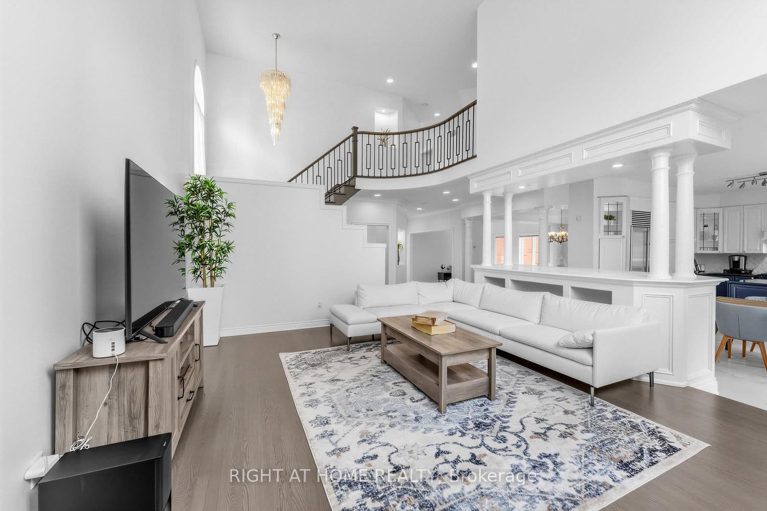 4145 Bonavista Crescent thumbnail 19