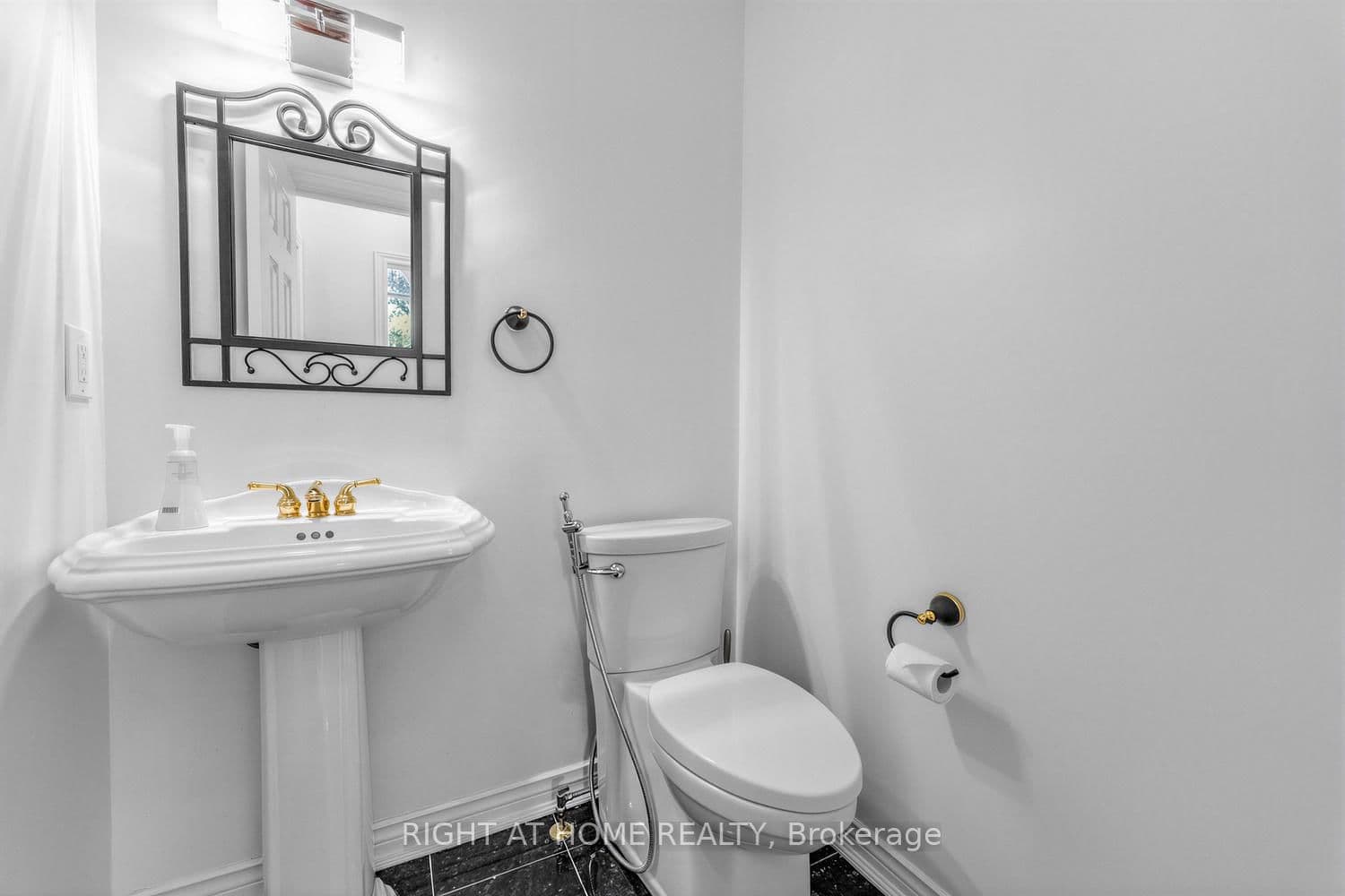 4145 Bonavista Crescent thumbnail 21