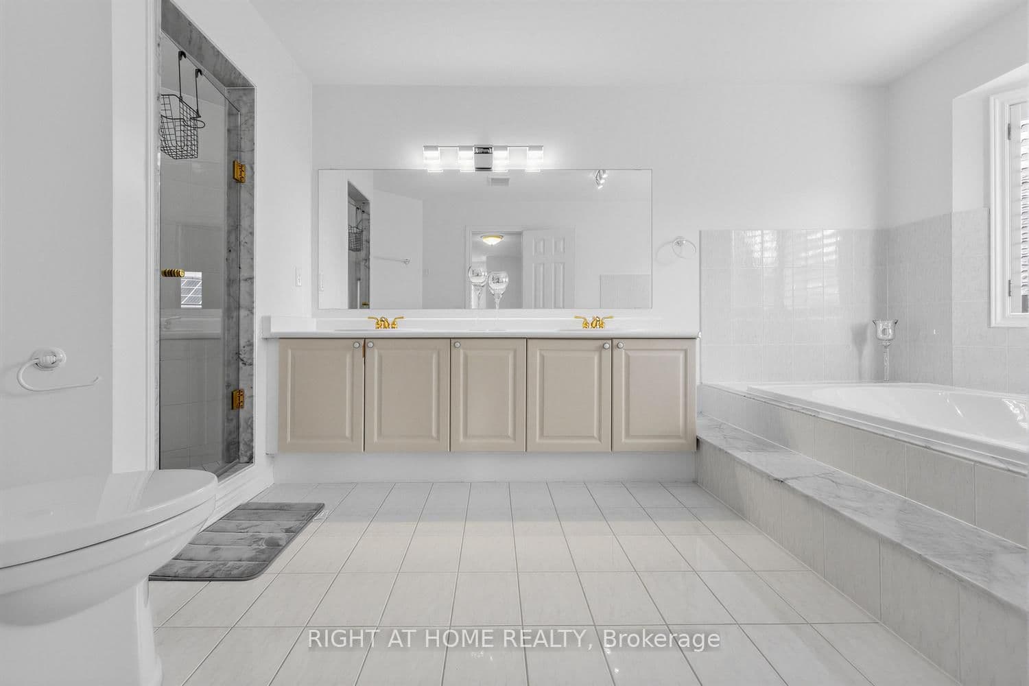 4145 Bonavista Crescent thumbnail 27