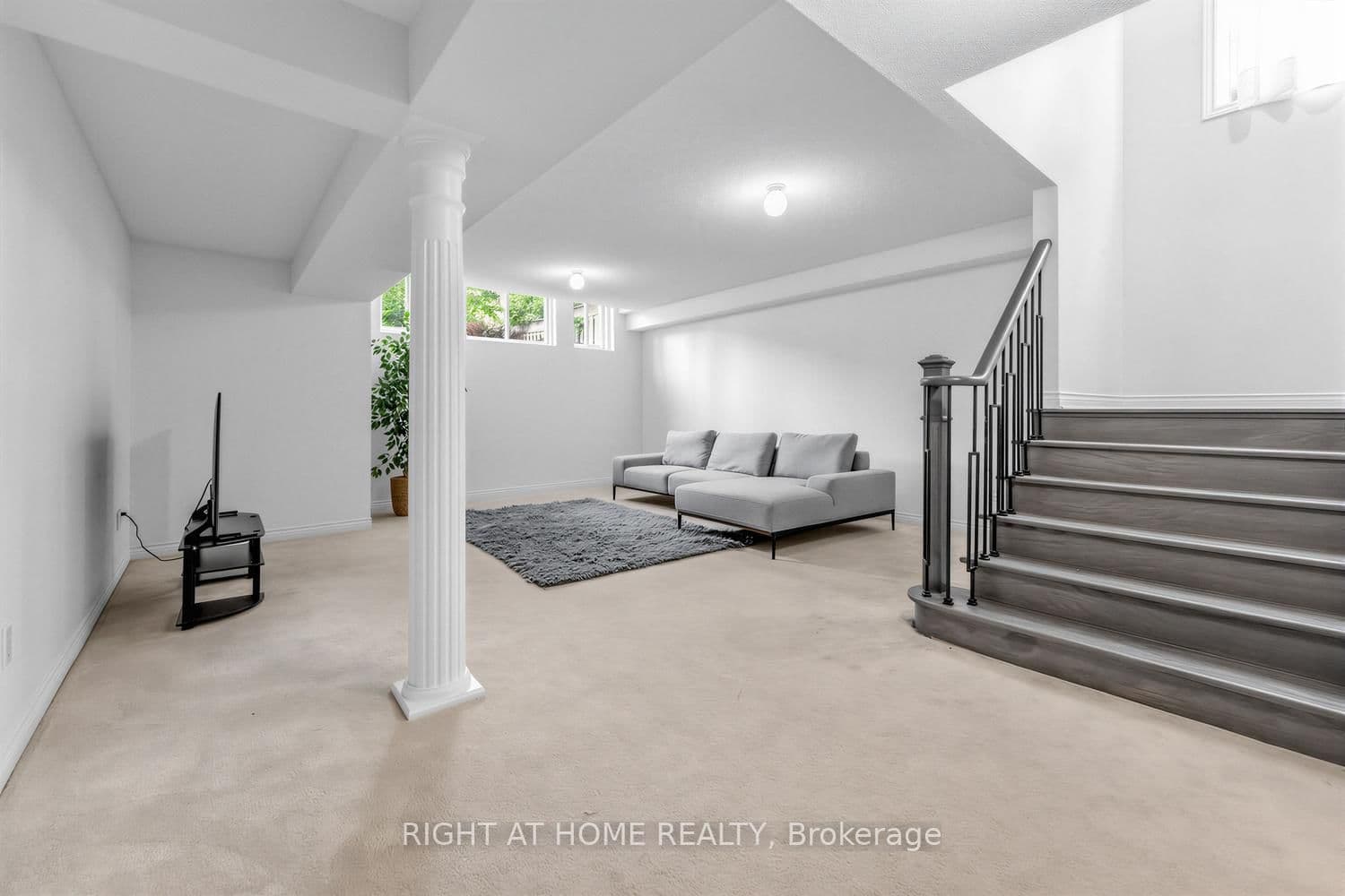 4145 Bonavista Crescent thumbnail 34