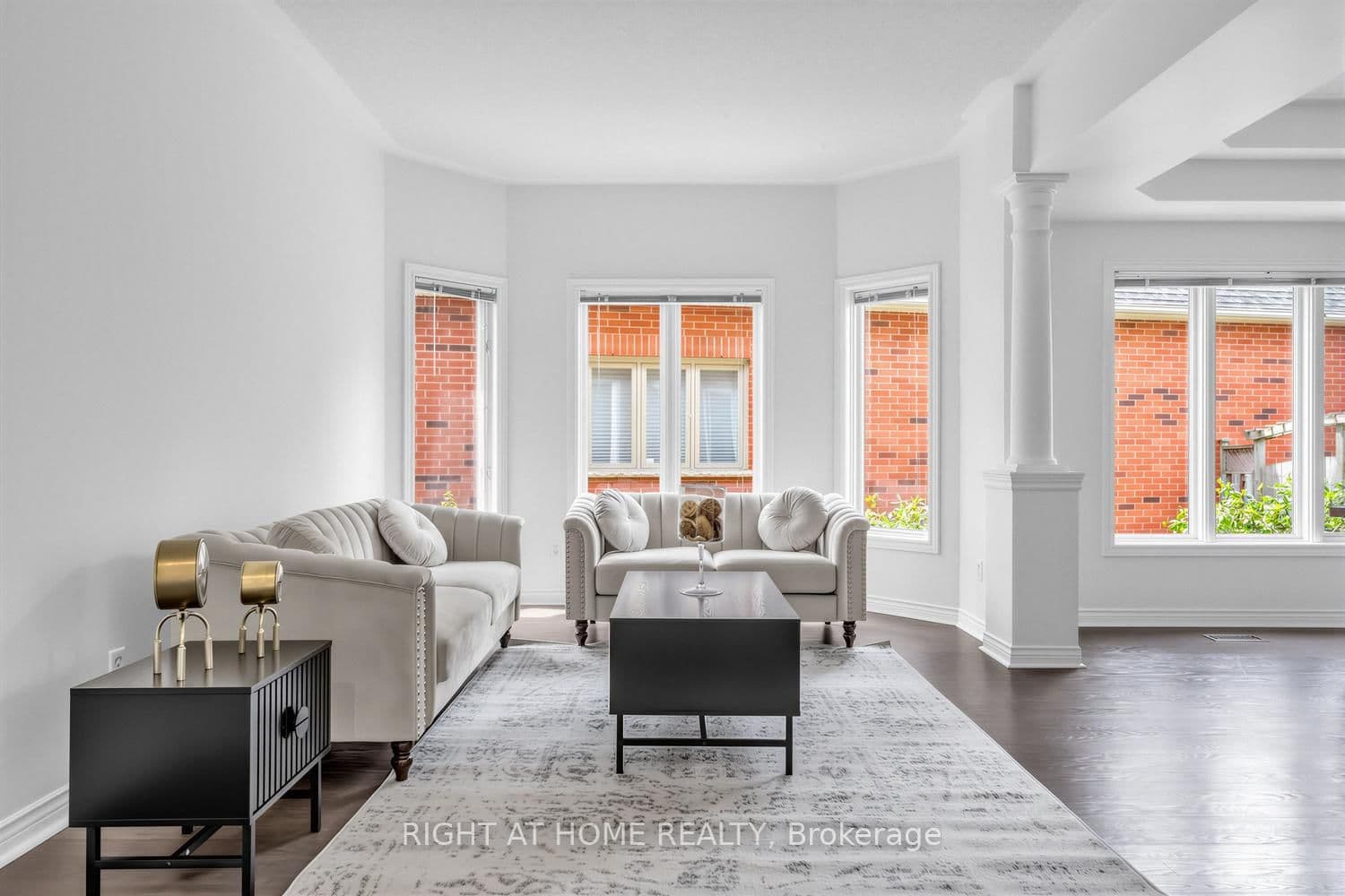 4145 Bonavista Crescent thumbnail 6