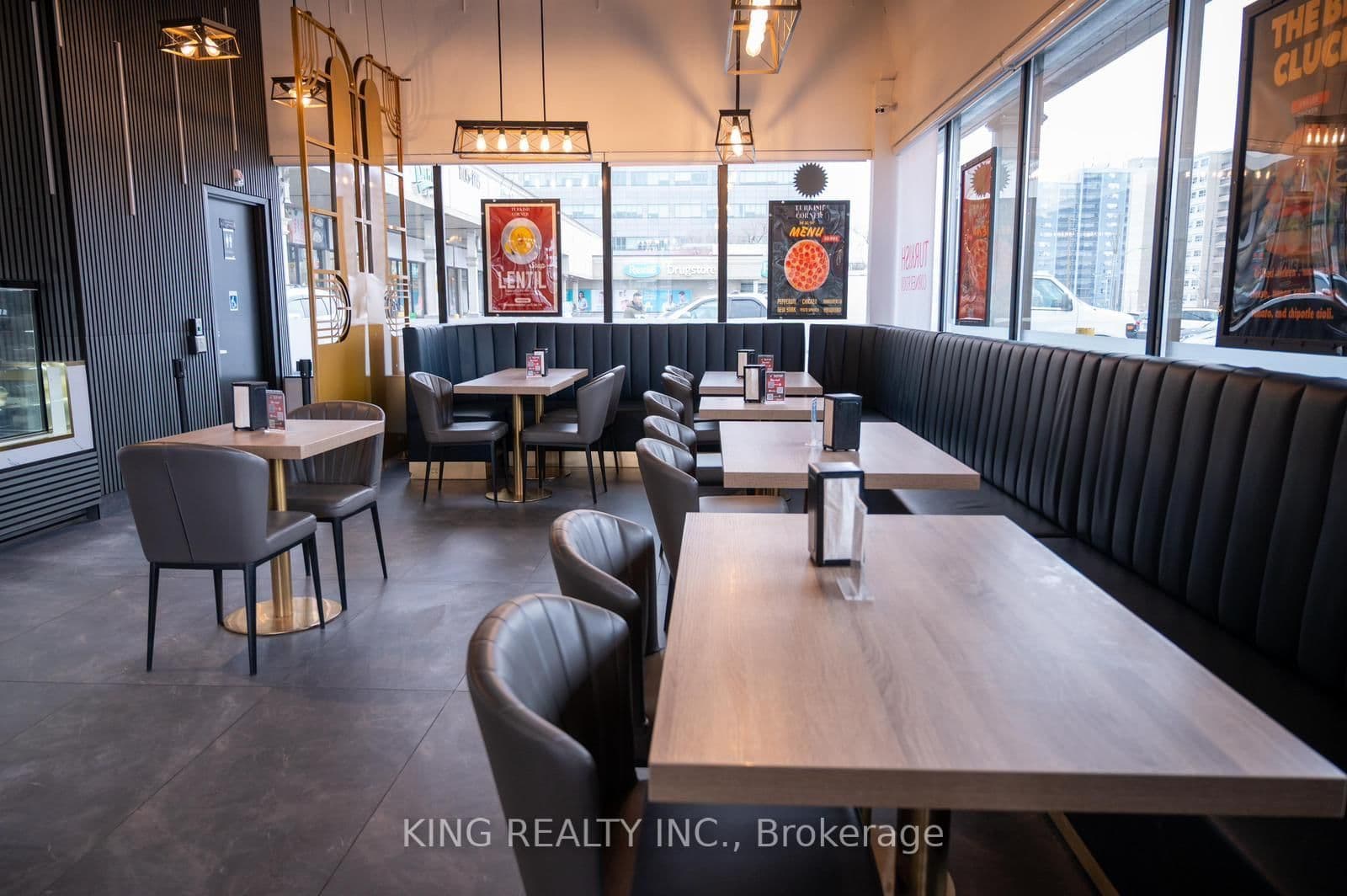 2712 KEELE Street thumbnail 11
