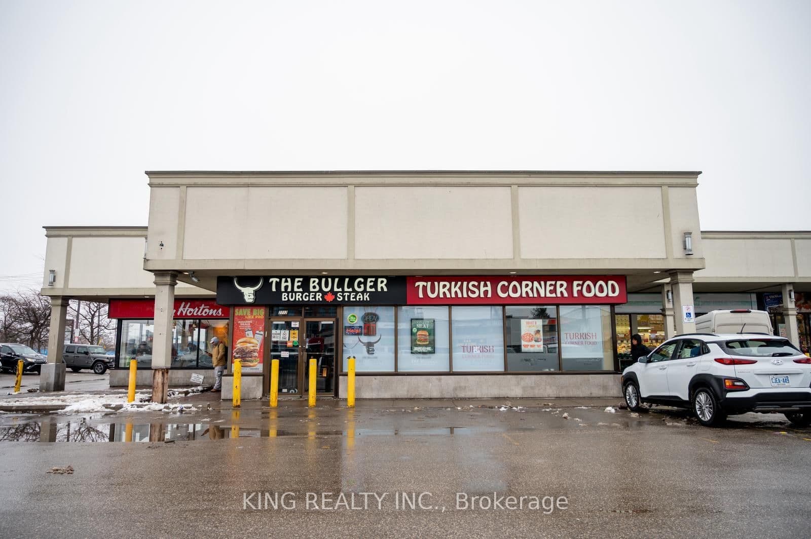2712 KEELE Street thumbnail 4