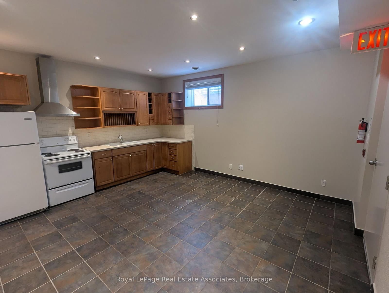 48 Mississauga Road N, Unit 4 thumbnail 10