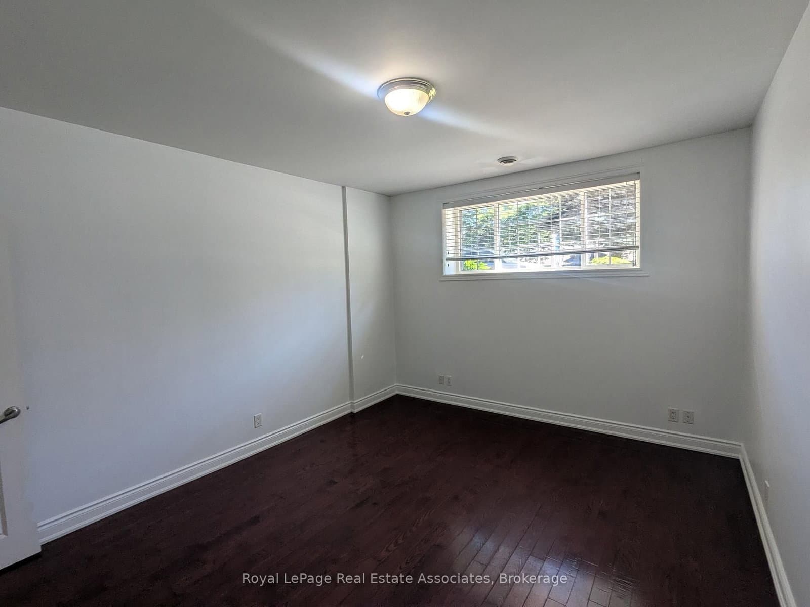 48 Mississauga Road N, Unit 4 thumbnail 14