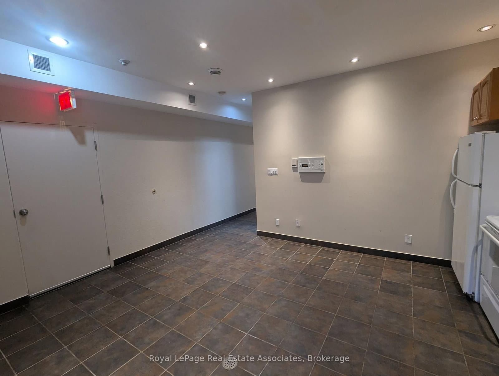 48 Mississauga Road N, Unit 4 thumbnail 17