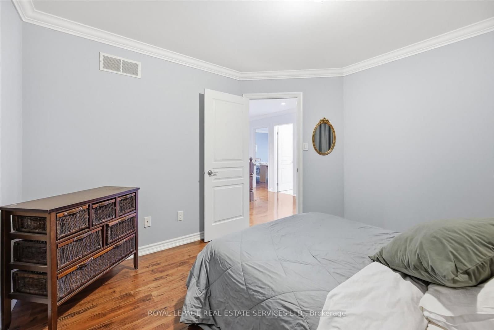 2170 Brookhaven Crescent thumbnail 28