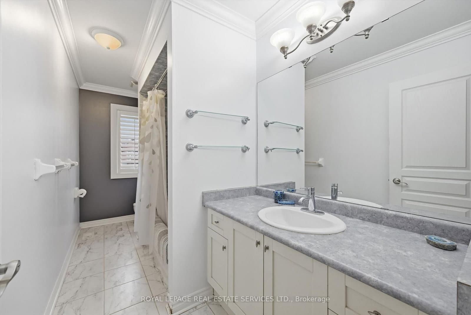 2170 Brookhaven Crescent thumbnail 35