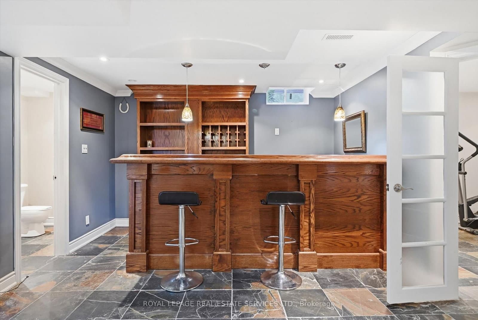 2170 Brookhaven Crescent thumbnail 40