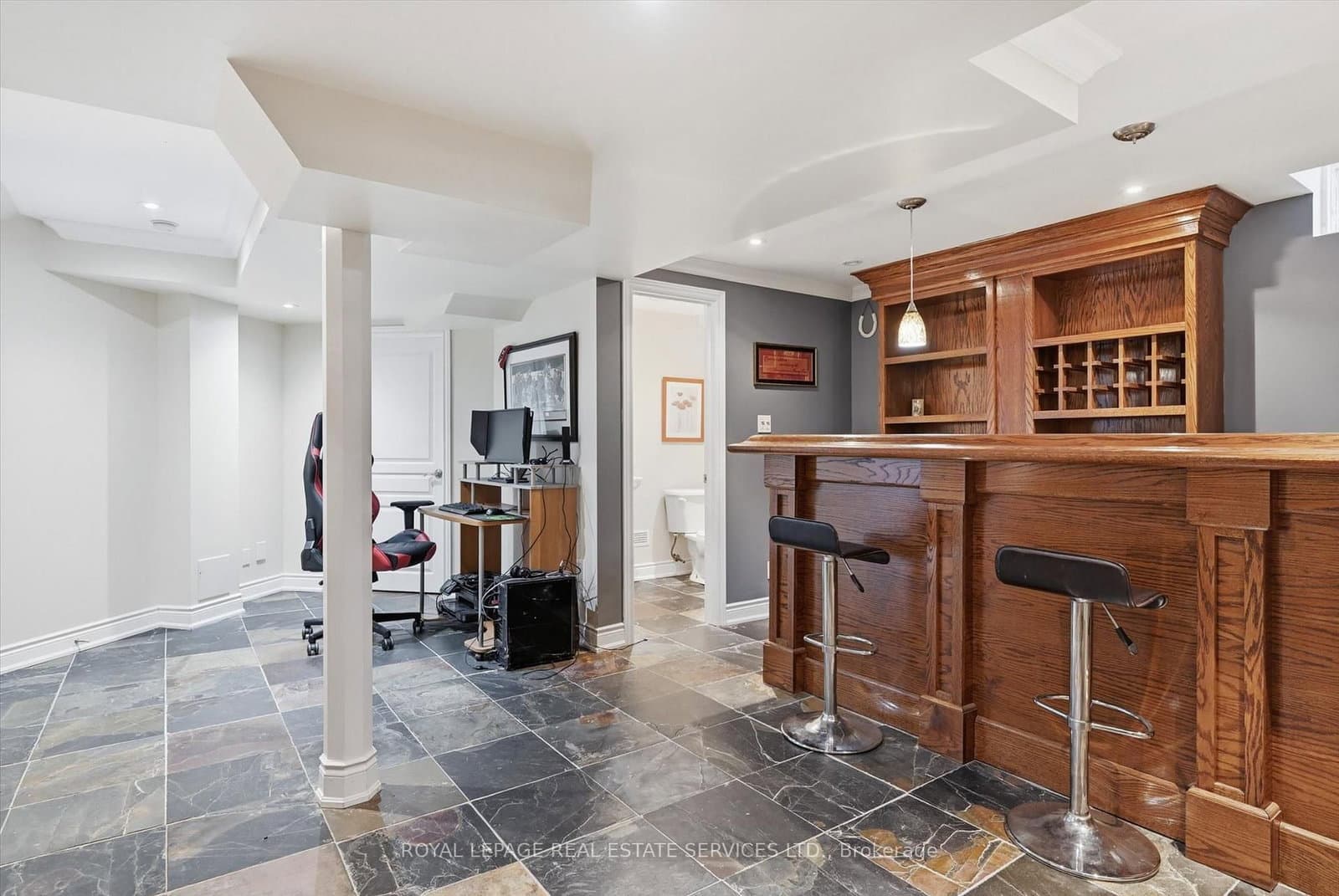 2170 Brookhaven Crescent thumbnail 41