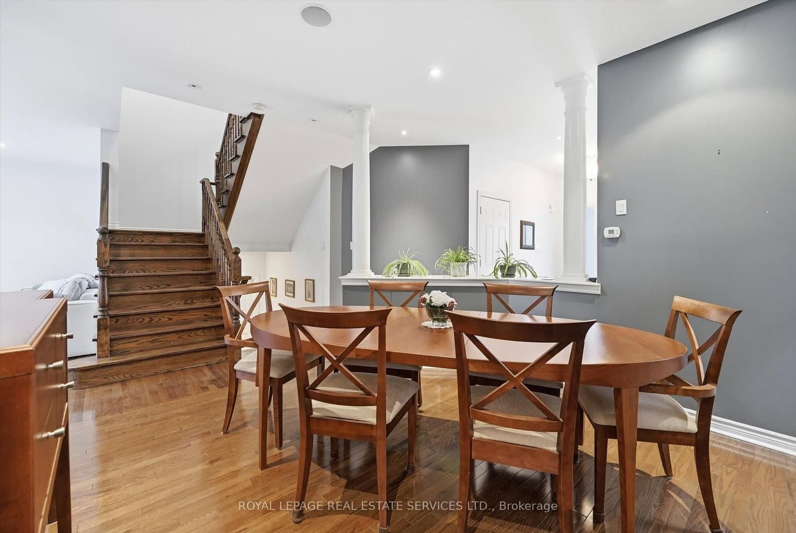 2170 Brookhaven Crescent thumbnail 5