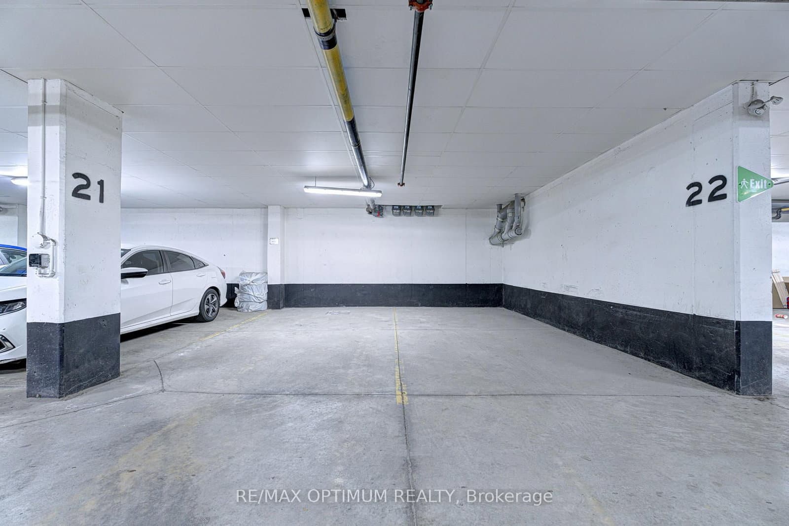 50 Sky Harbour Drive, Unit 402 thumbnail 29