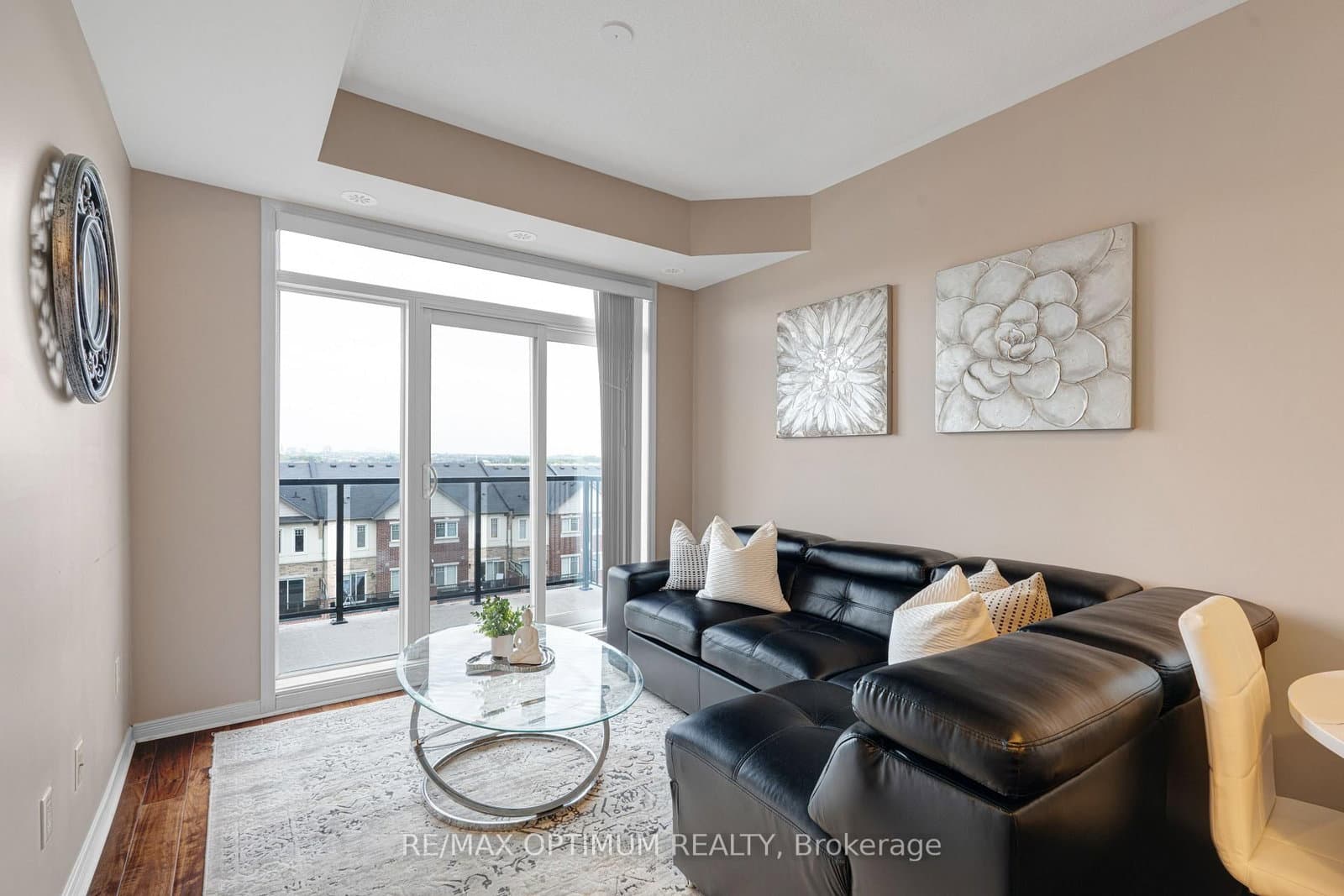 50 Sky Harbour Drive, Unit 402 thumbnail 3