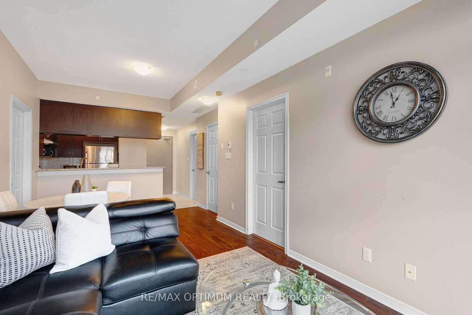 50 Sky Harbour Drive, Unit 402 thumbnail 7