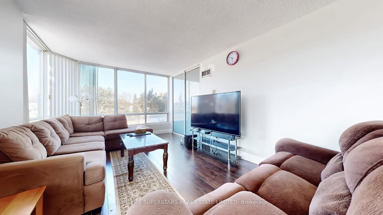 26 Hanover Road, Unit 301 thumbnail 8