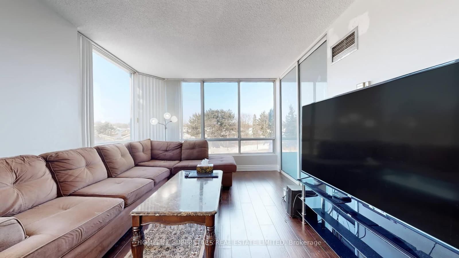 26 Hanover Road, Unit 301 thumbnail 9