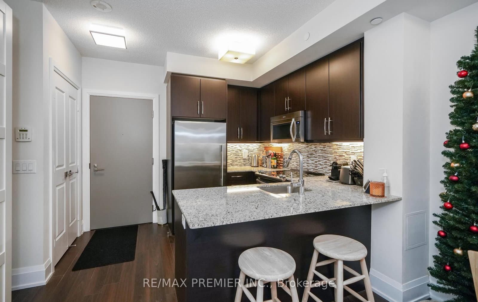 2 Old Mill Drive, Unit 303 thumbnail 12