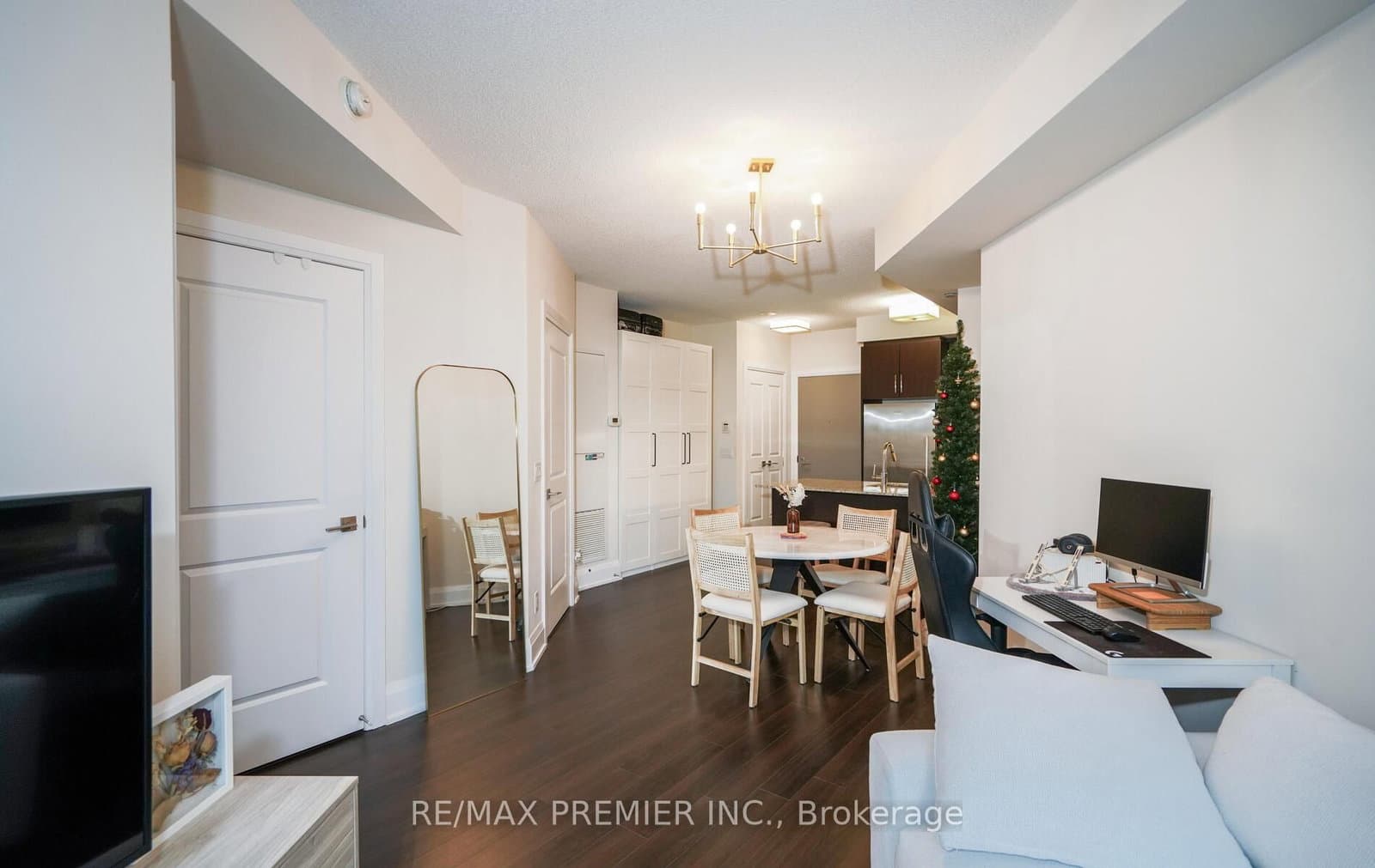 2 Old Mill Drive, Unit 303 thumbnail 14