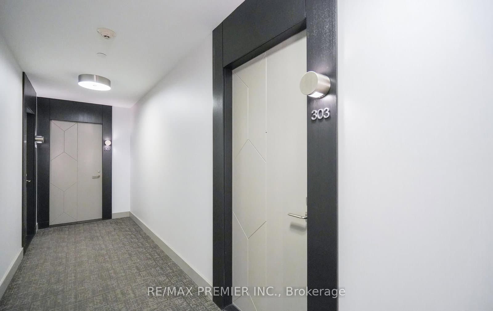 2 Old Mill Drive, Unit 303 thumbnail 6