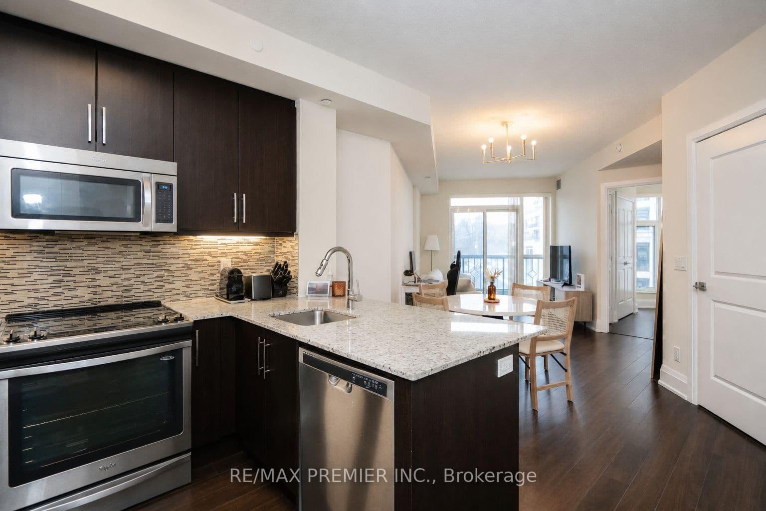 2 Old Mill Drive, Unit 303 thumbnail 7