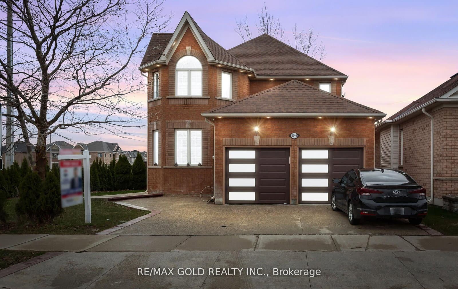 1090 Trudeau Drive thumbnail 2
