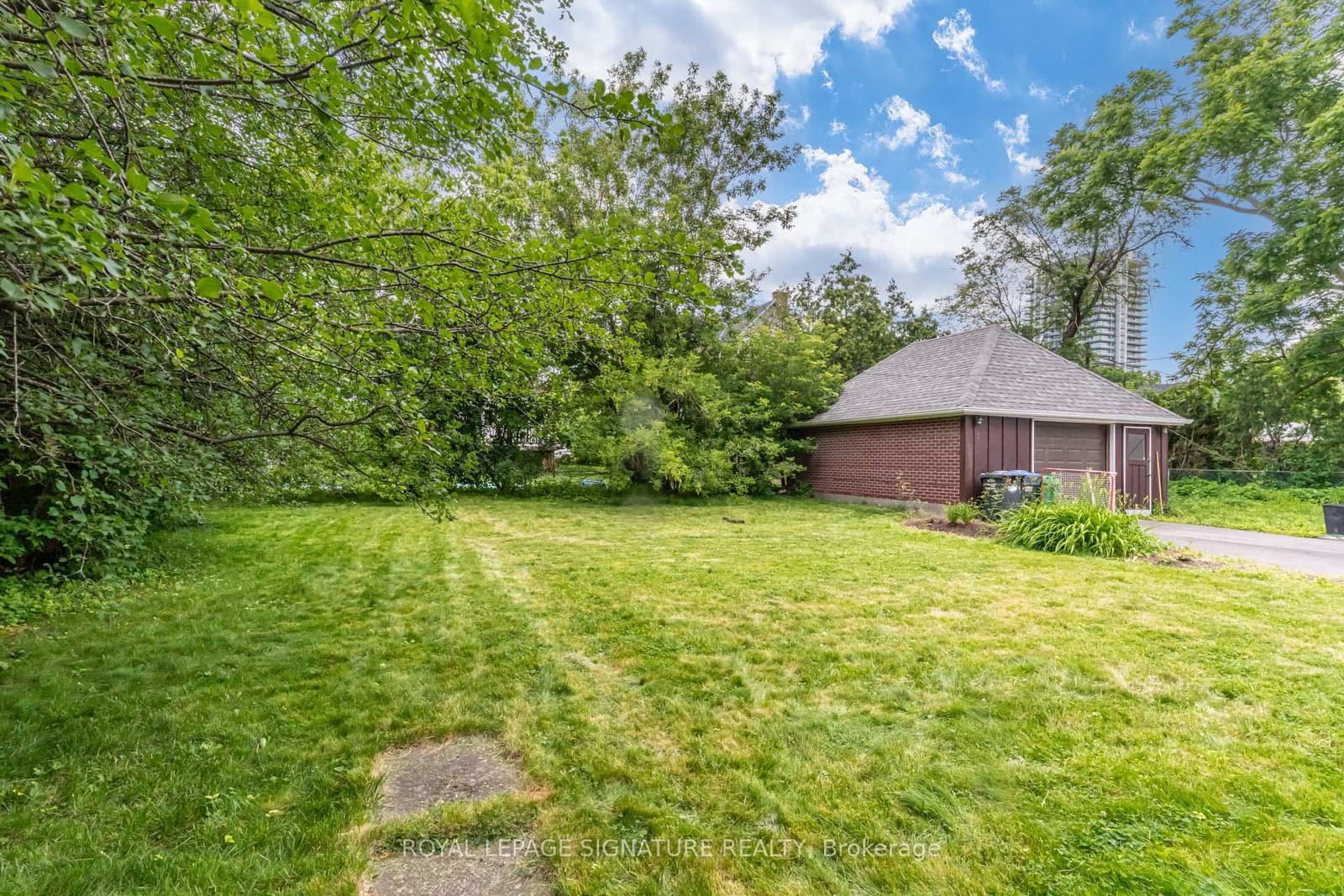 22 Peel Avenue thumbnail 33