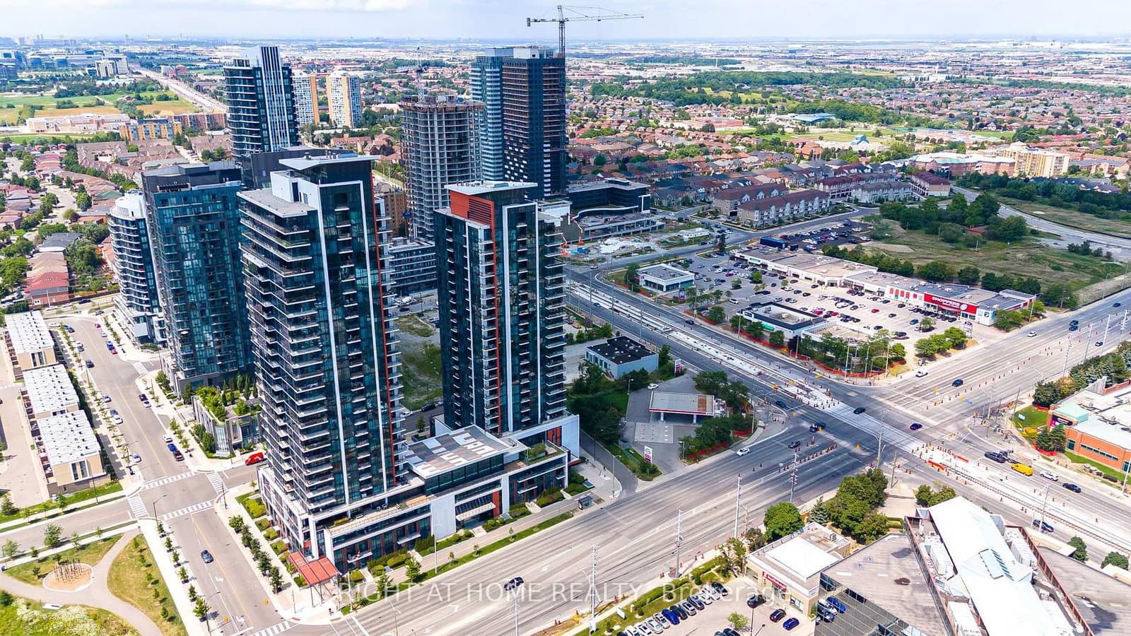 55 Eglinton Avenue W, Unit 101