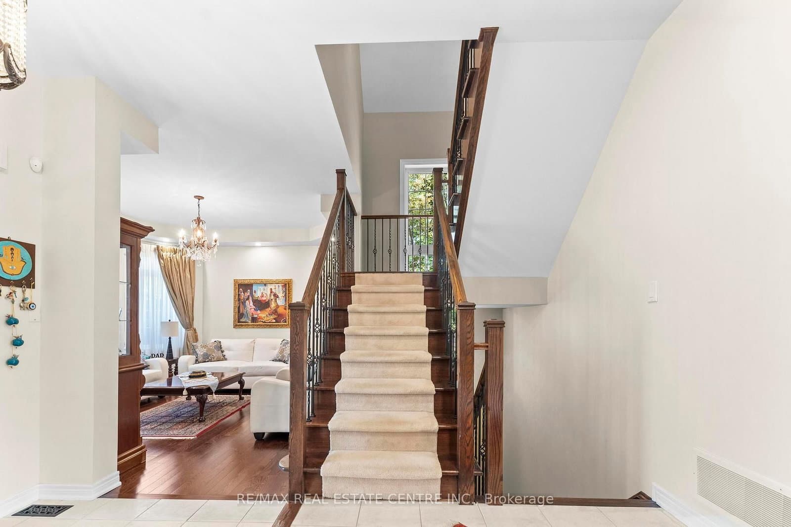 2454 Springforest Drive thumbnail 13