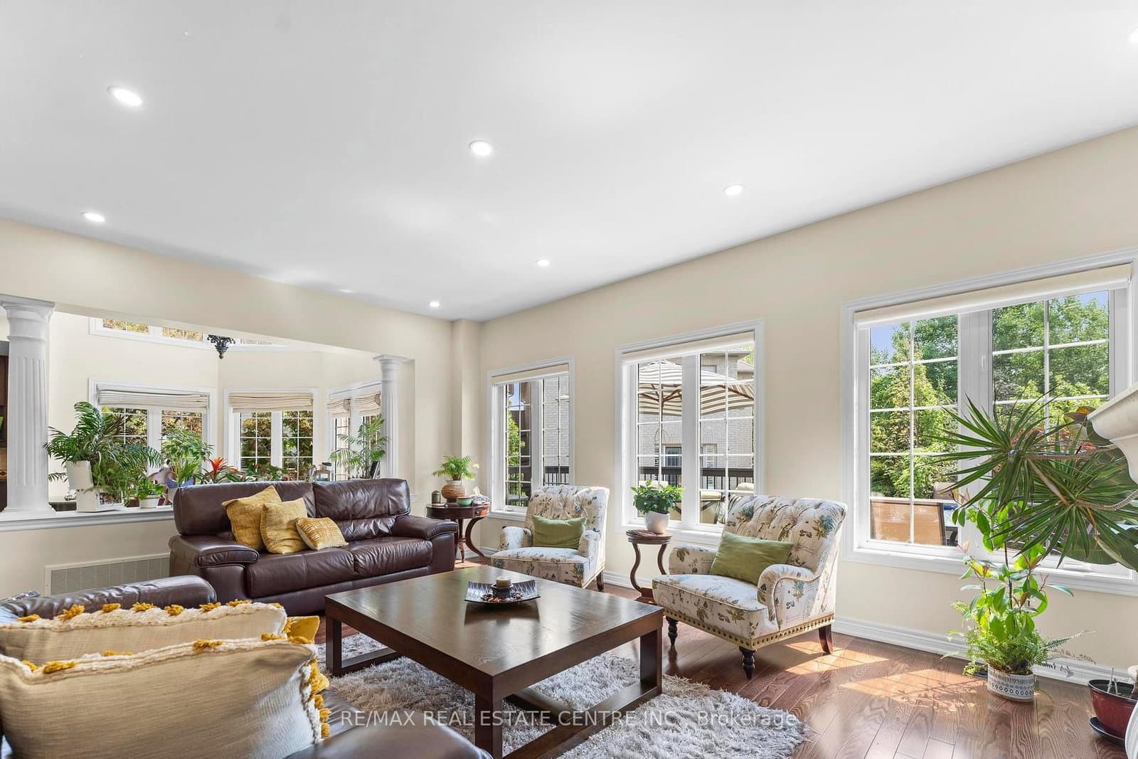 2454 Springforest Drive thumbnail 17