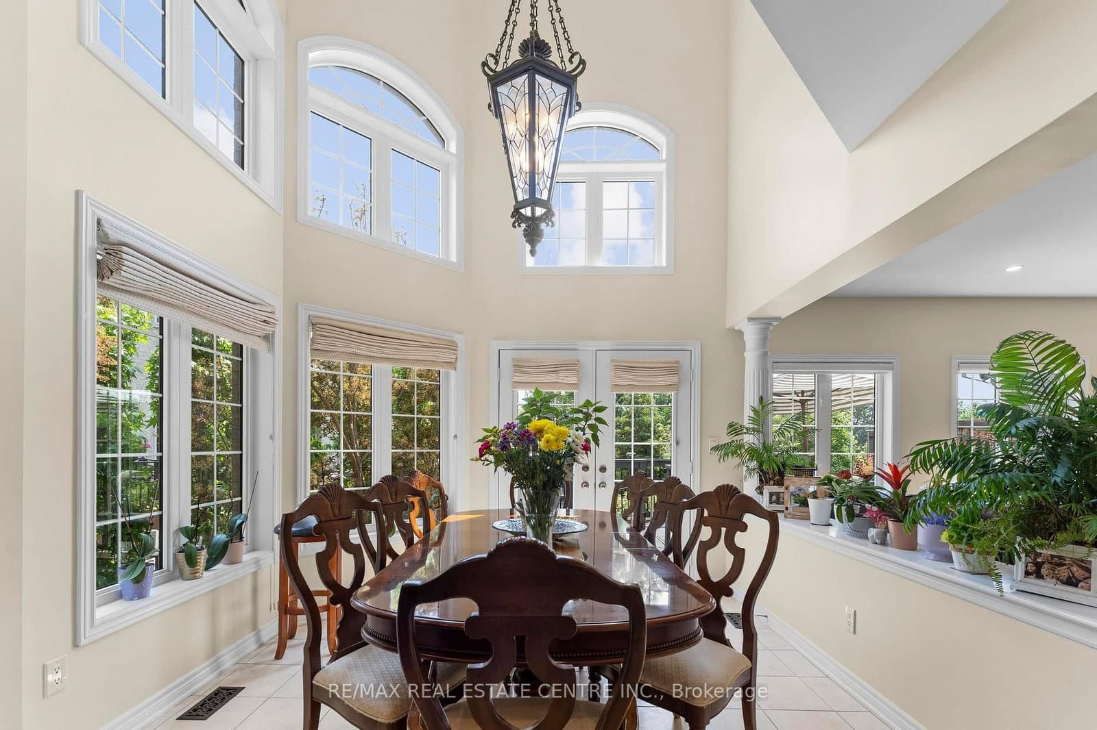 2454 Springforest Drive thumbnail 21