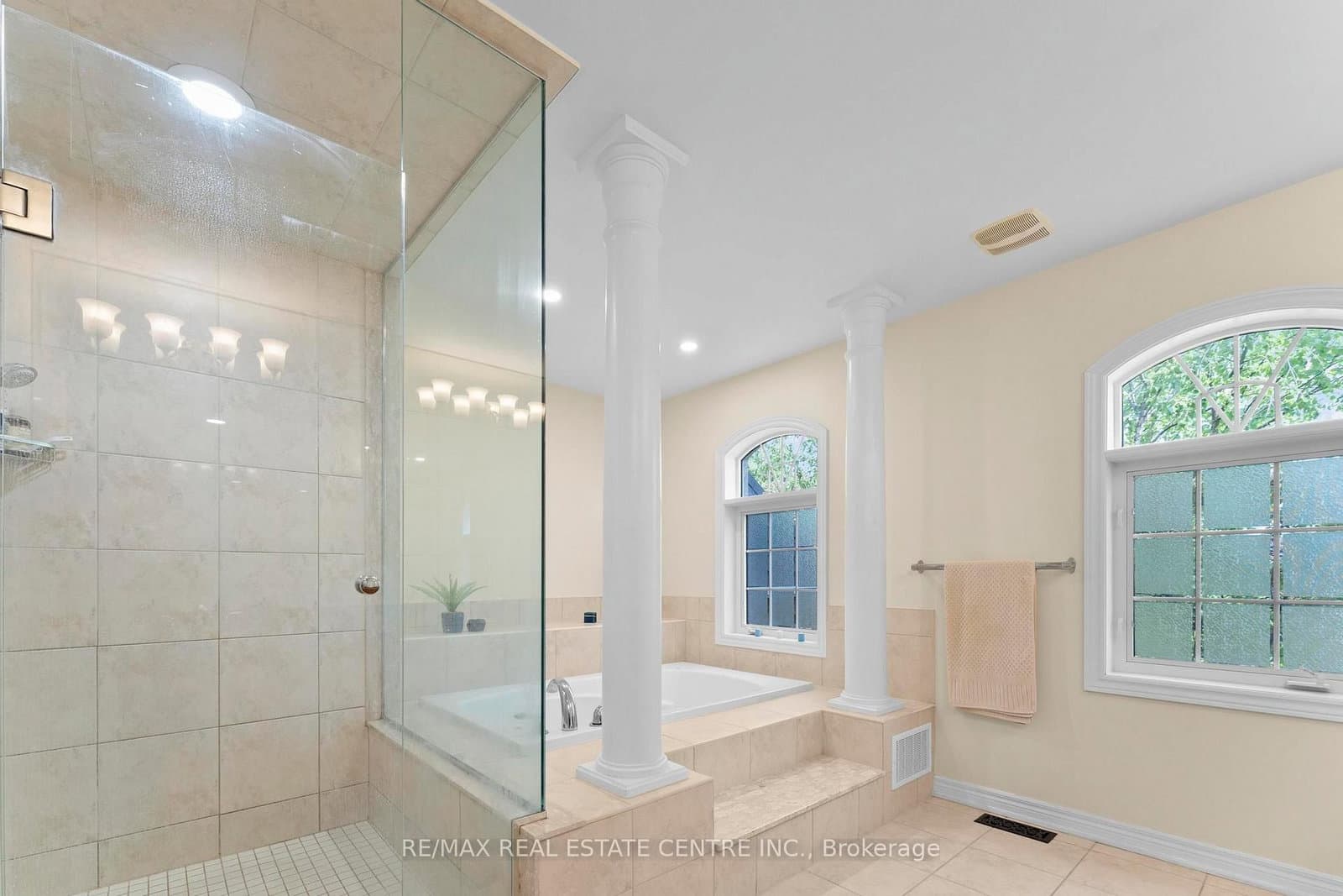 2454 Springforest Drive thumbnail 35