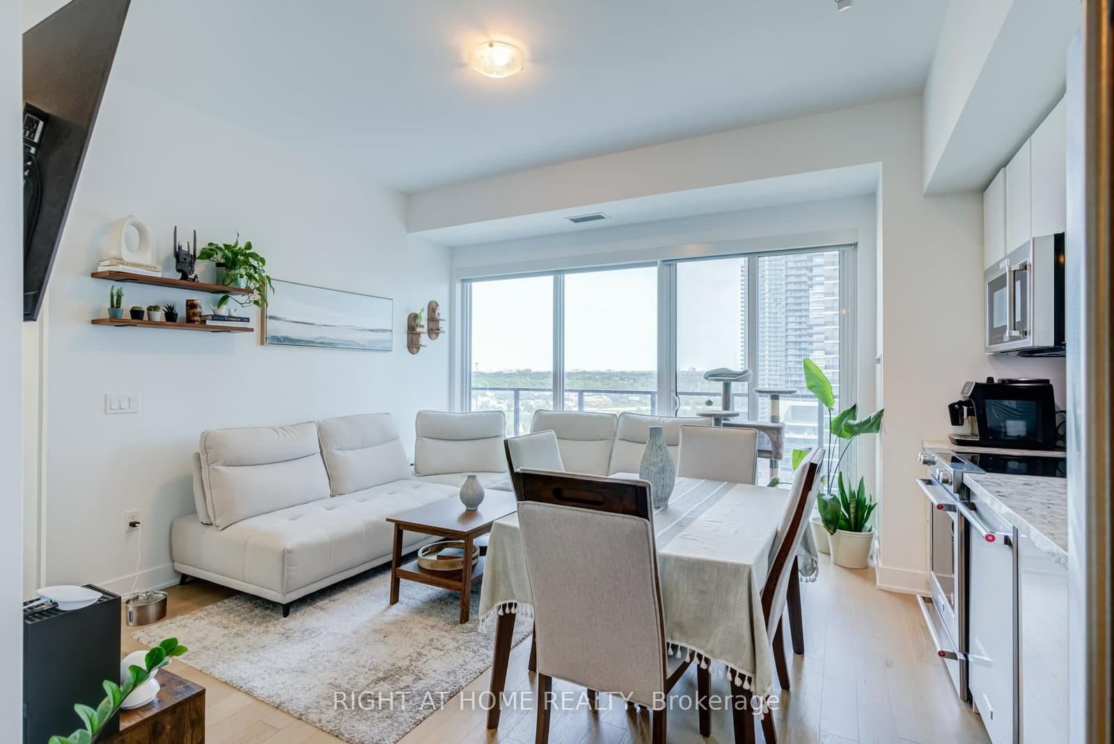#1413 - 30 Shore Breeze Drive