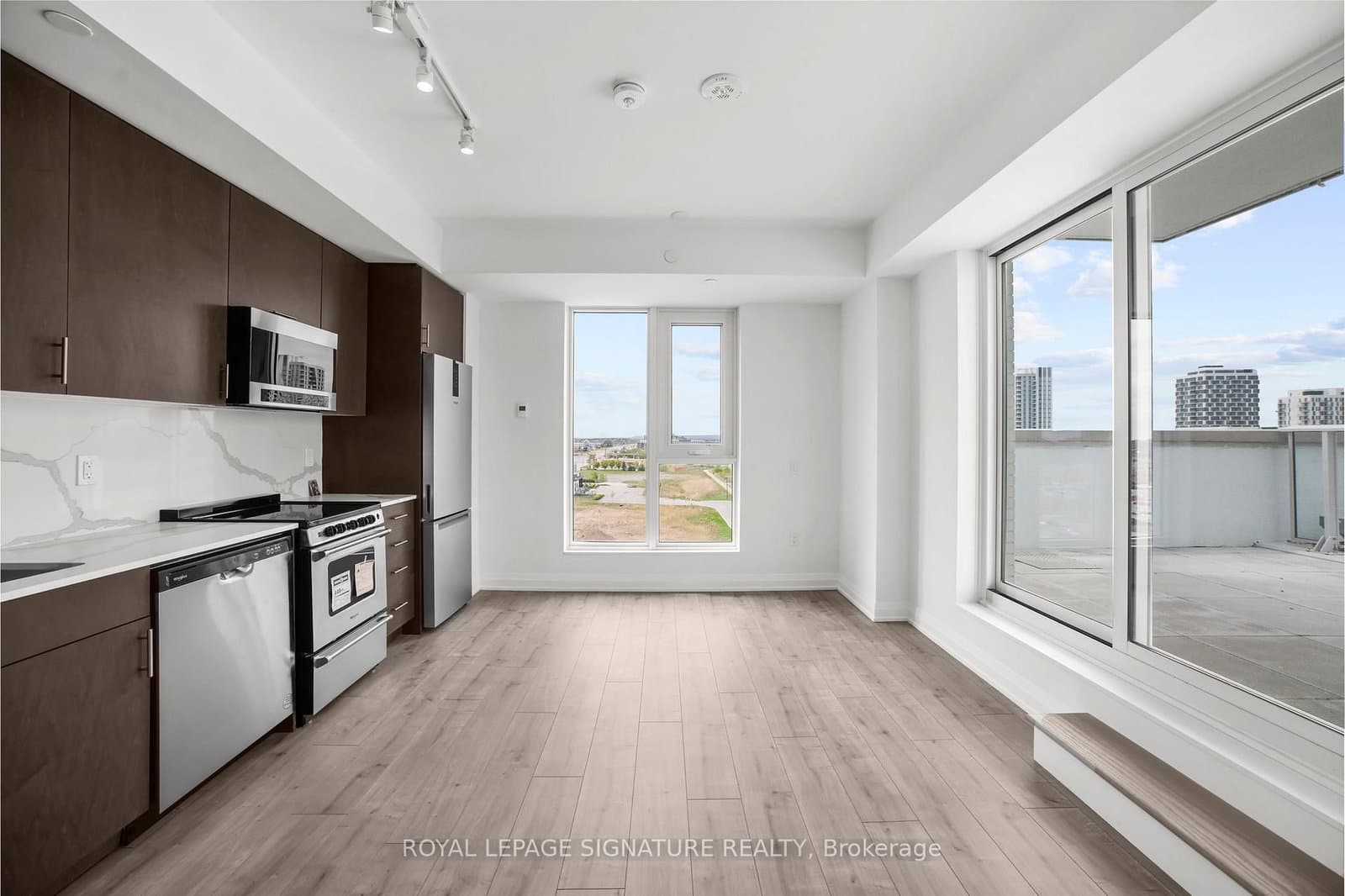412 Silver Maple Road, Unit 716 thumbnail 13