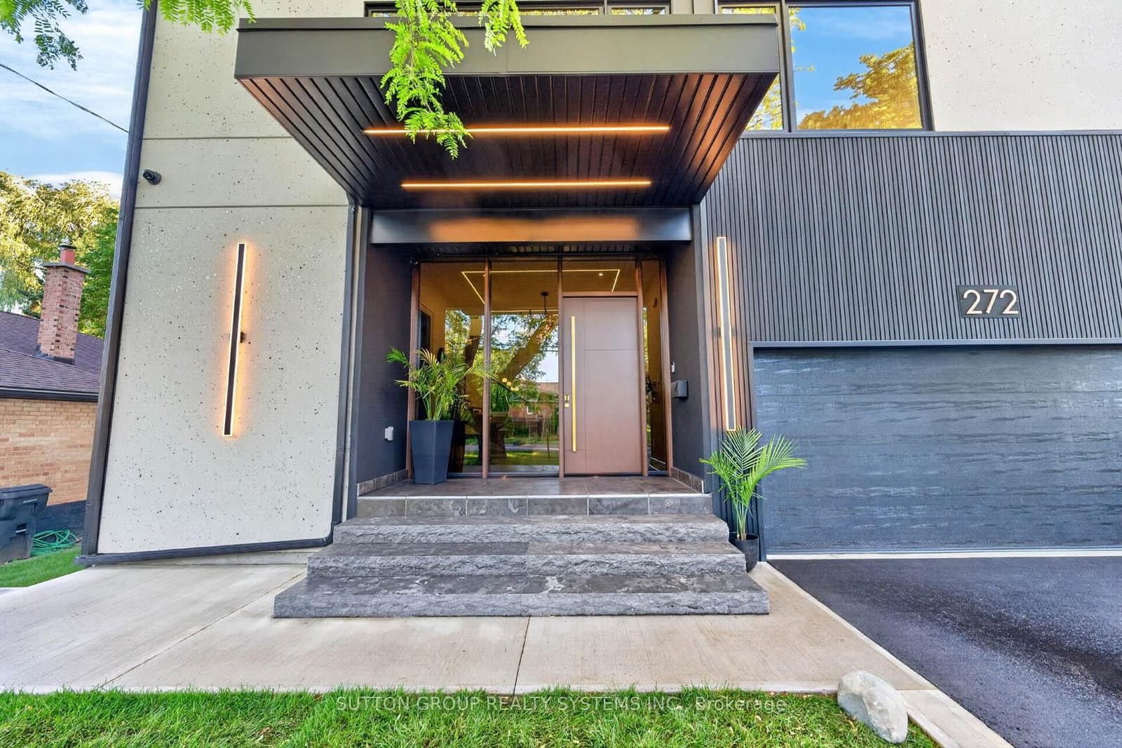 272 Renforth Drive thumbnail 2