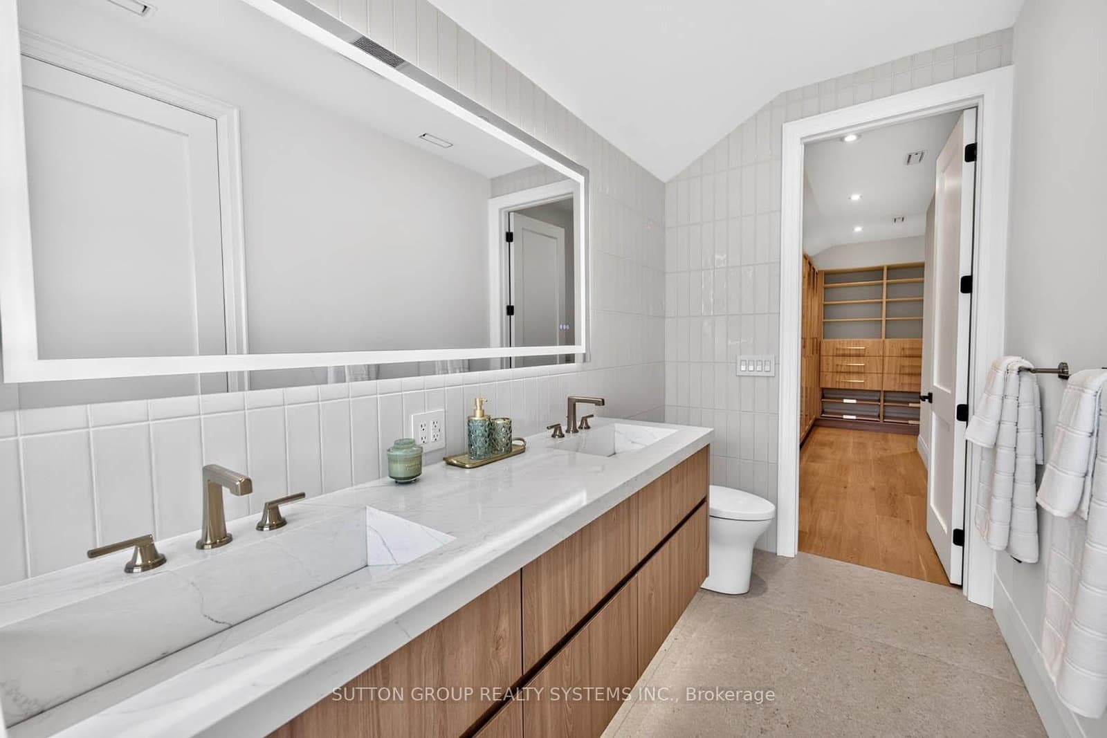 272 Renforth Drive thumbnail 26
