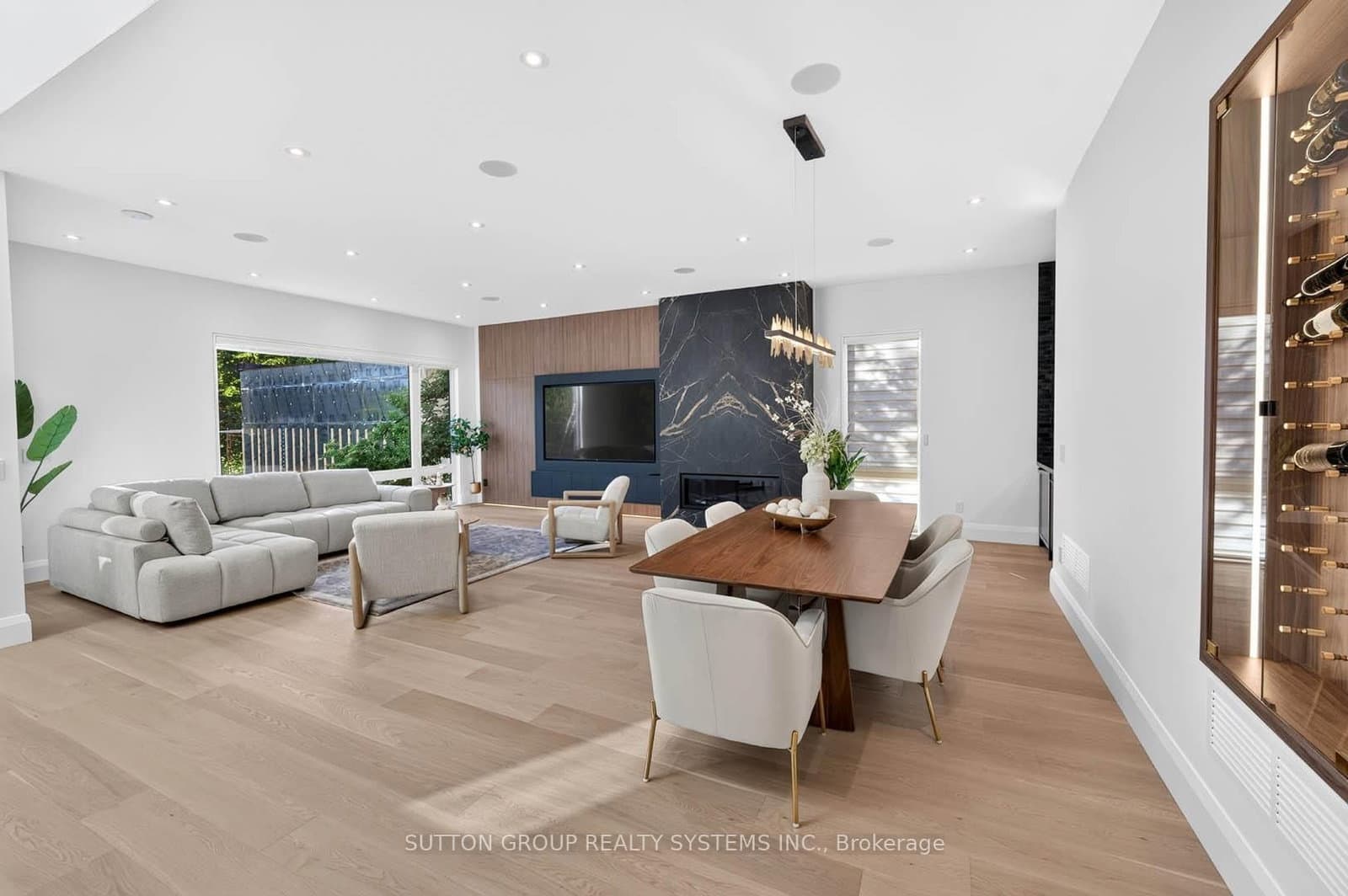 272 Renforth Drive thumbnail 7