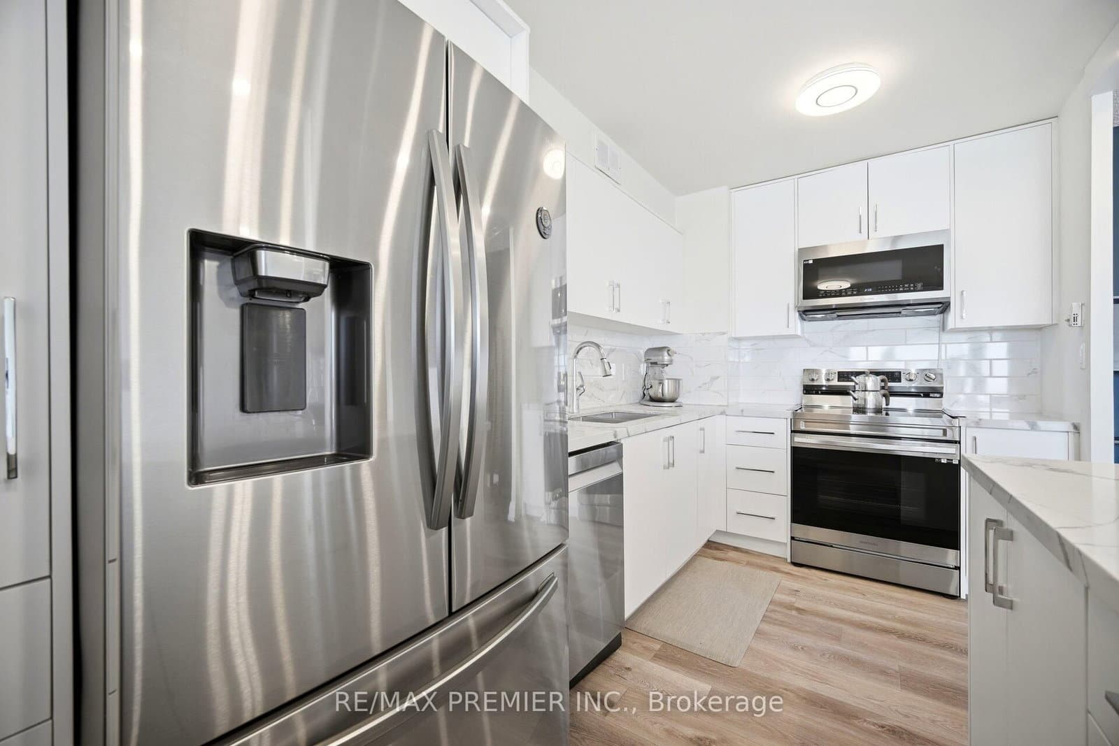 1 Four Winds Drive, Unit 701 thumbnail 17