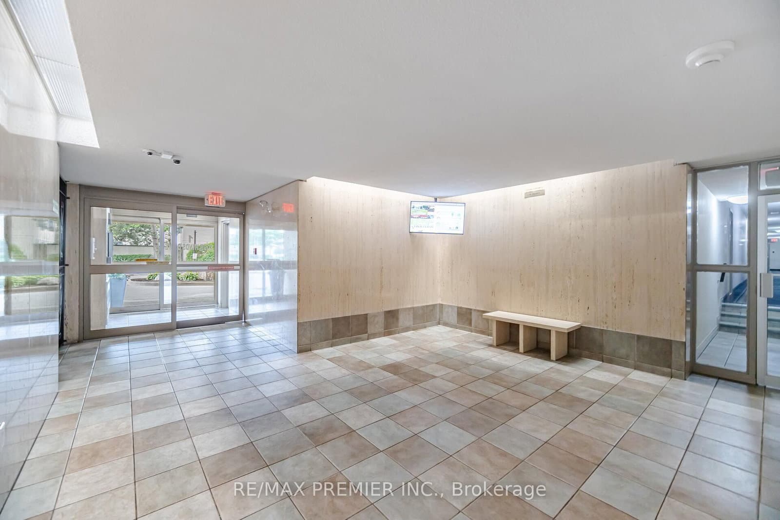 1 Four Winds Drive, Unit 701 thumbnail 5