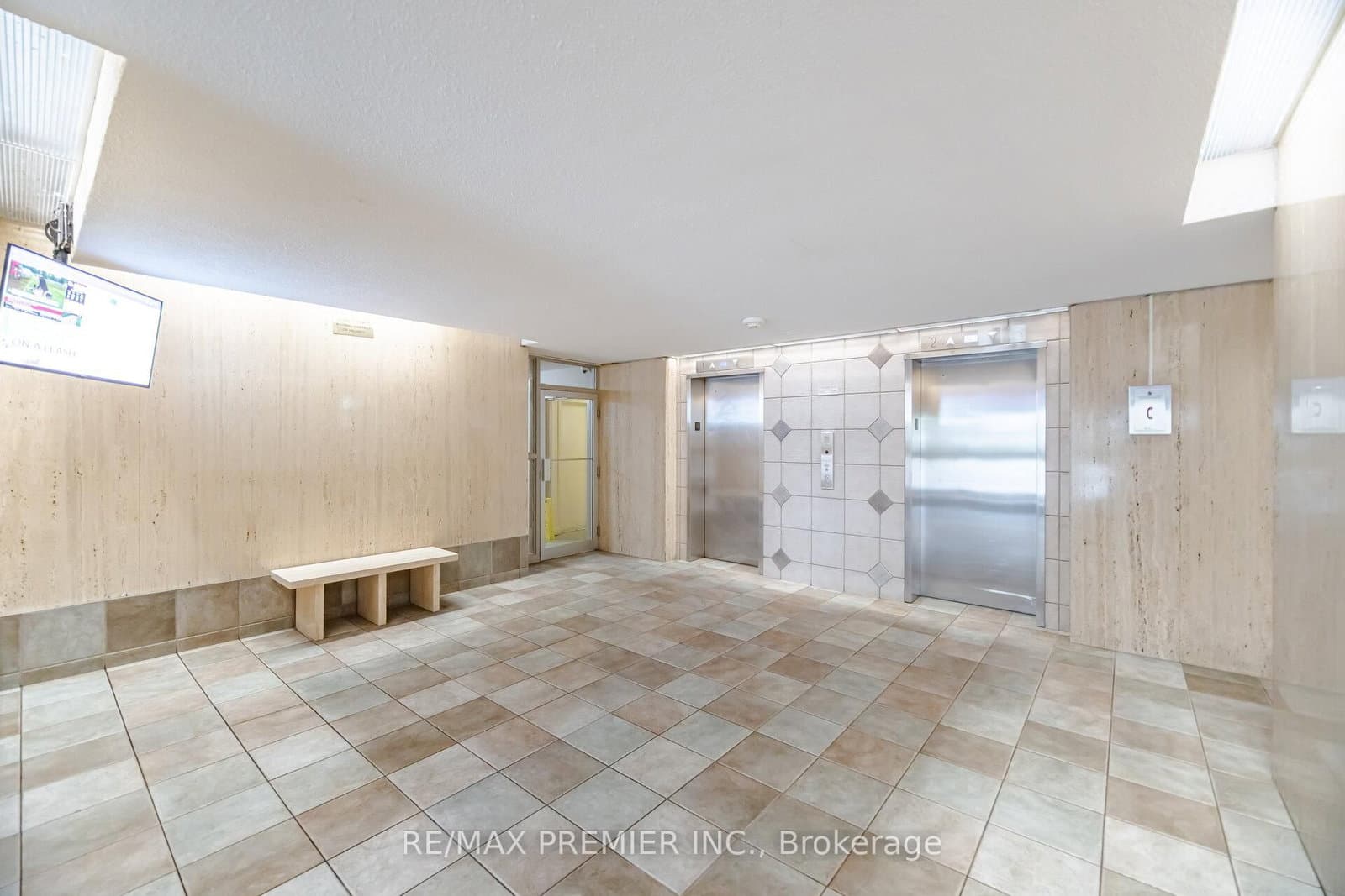 1 Four Winds Drive, Unit 701 thumbnail 6