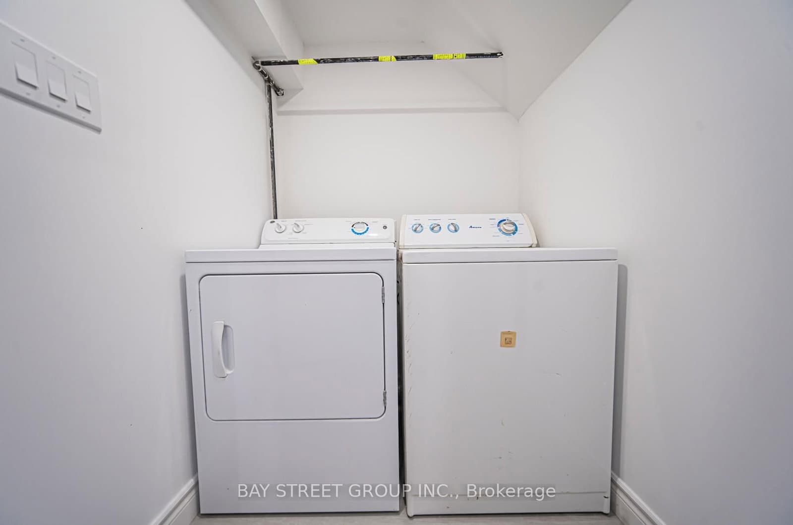 538 Queens Drive, Unit Basement thumbnail 14