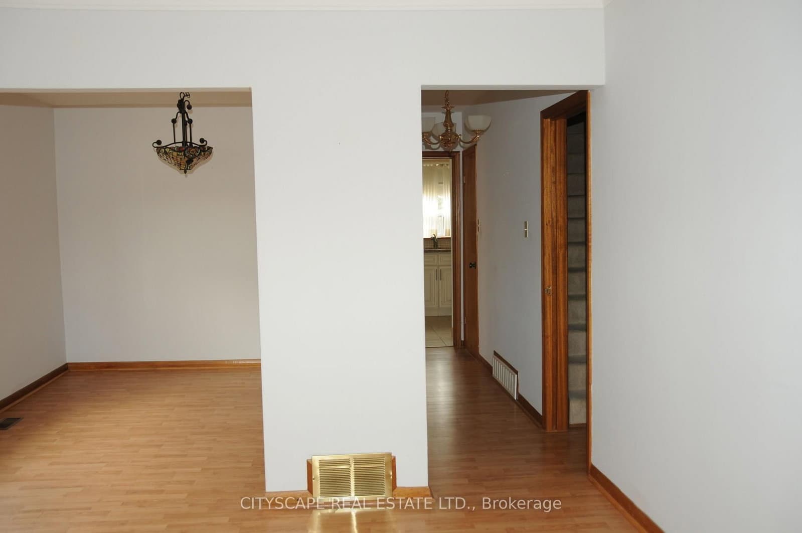 49 Algoma Street, Unit Upper floor thumbnail 8