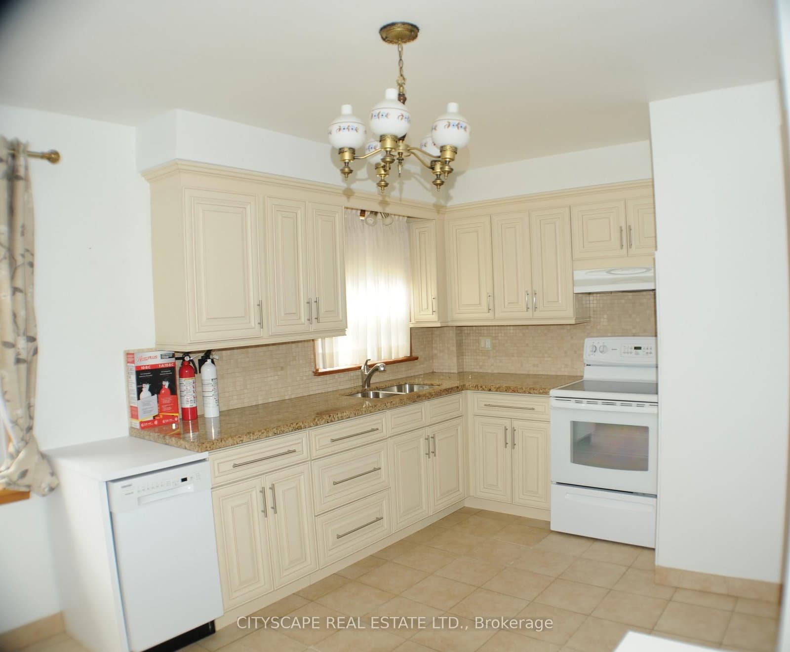 49 Algoma Street, Unit Upper floor thumbnail 9