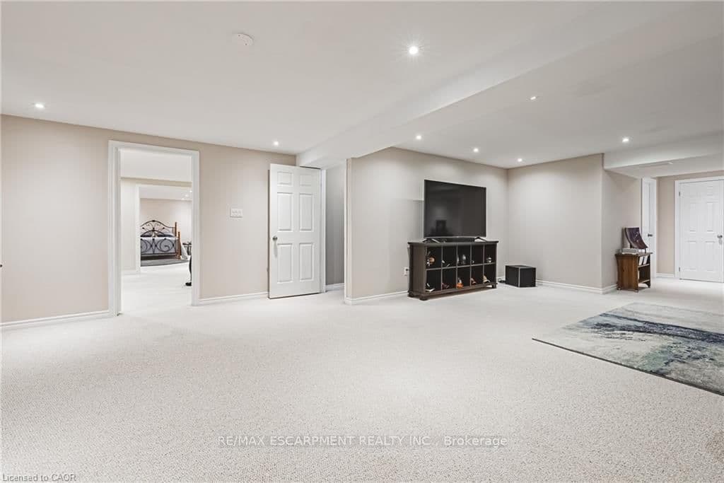 2178 Berwick Drive thumbnail 29