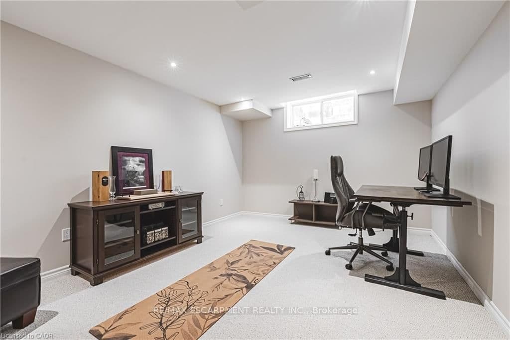 2178 Berwick Drive thumbnail 31