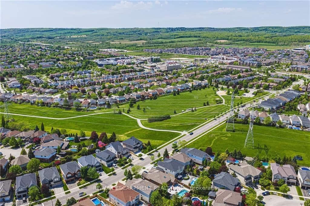 2178 Berwick Drive thumbnail 50