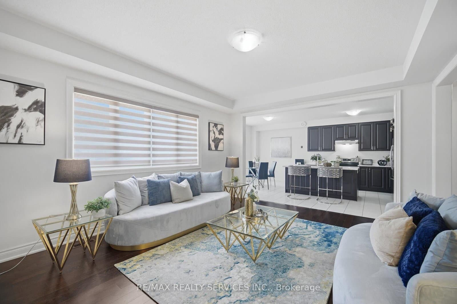 585 Dougall Avenue thumbnail 19