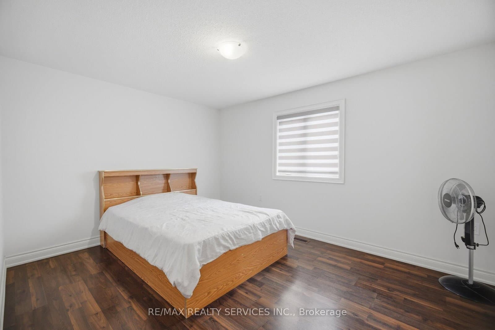 585 Dougall Avenue thumbnail 41